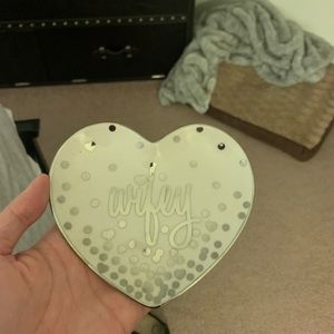 Wifey ring dish